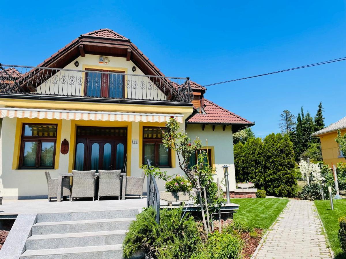 Mikes Deluxe Home Balatonfüred Exterior foto